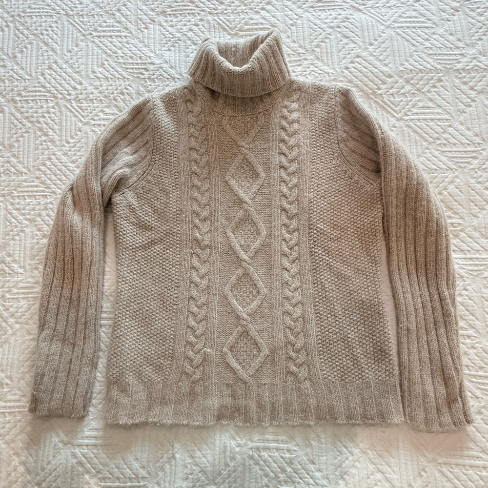 Banana Republic Women’s Creamy Taupe Cable-Knit Wool Turtleneck Sweater
